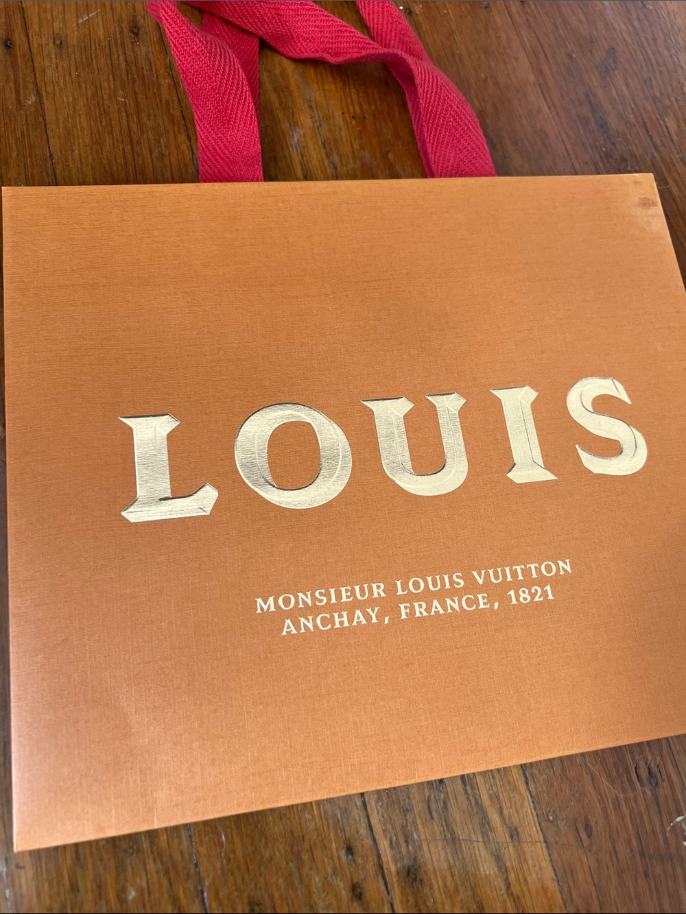 Louis Vuitton holiday LE gift bag, red ribbon - Picture 5 of 7